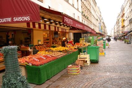Rue Cler market